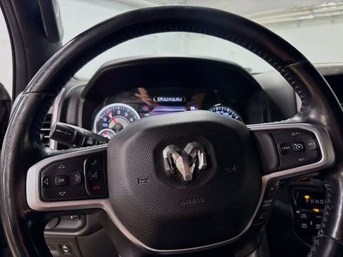 Used 2021 RAM 1500 Big Horn AWD/4WD image 12