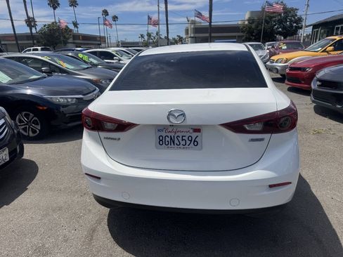 Used 2016 MAZDA MAZDA3 i Sport FWD image 6