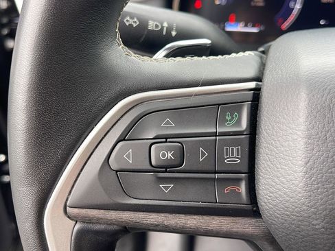 Used 2021 Jeep Grand Cherokee L Limited RWD image 15