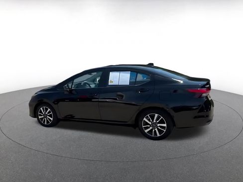 Used 2025 Nissan Versa SV FWD image 9