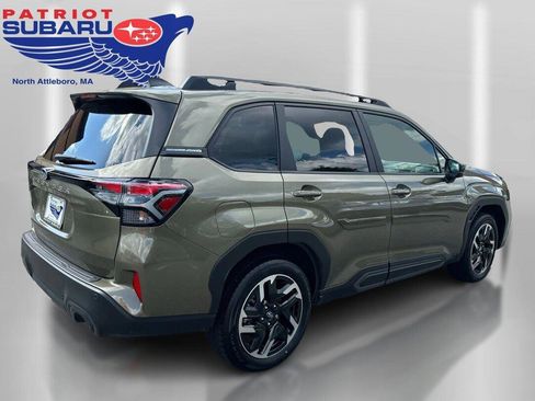 Used 2025 Subaru Forester Limited image 5