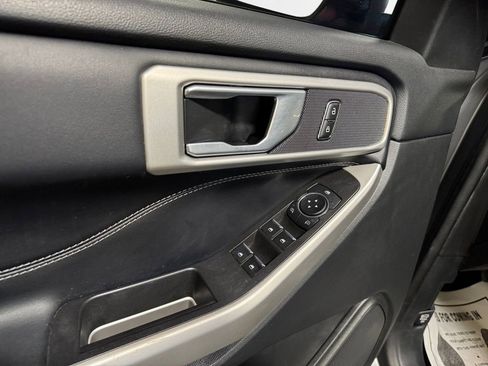 Used 2023 Ford Explorer XLT w/ Equipment Group 202A image 14