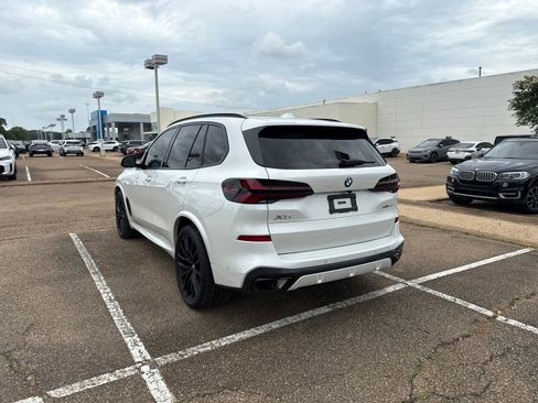 Certified 2025 BMW X5 xDrive40i w/ M Sport Package AWD/4WD image 7