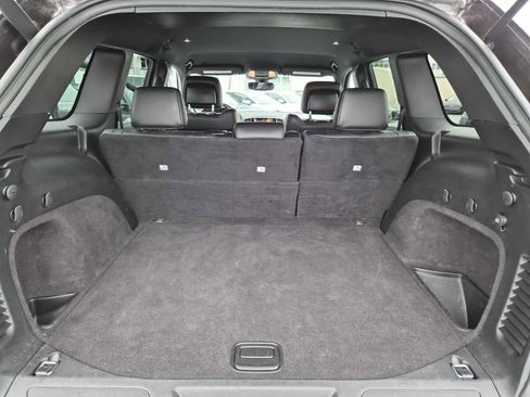 Used 2019 Jeep Grand Cherokee Altitude image 26