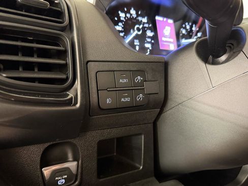 Used 2024 RAM ProMaster 2500 w/ Safety Group FWD image 15