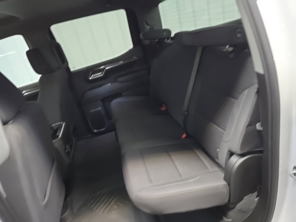 Used 2023 Chevrolet Silverado 1500 RST AWD/4WD image 31
