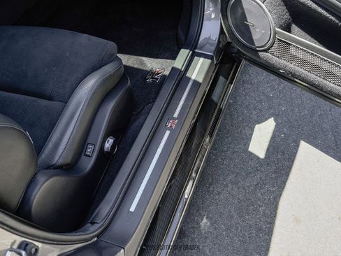 Used 2011 Nissan GT-R Premium AWD/4WD image 25