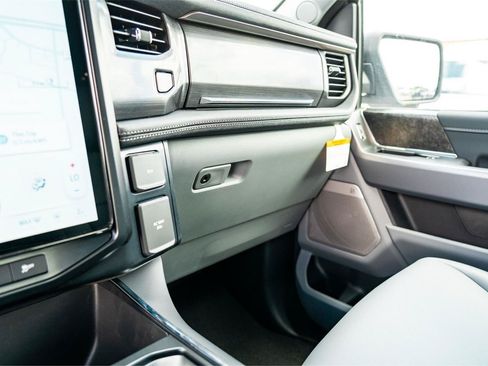 New 2025 Ford F150 Lightning Flash AWD/4WD image 20