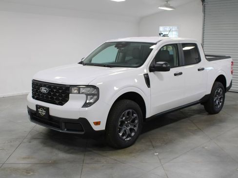 New 2026 Ford Maverick XLT FWD image 3