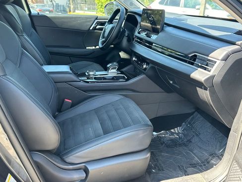 Used 2025 Mitsubishi Outlander SE AWD/4WD image 13