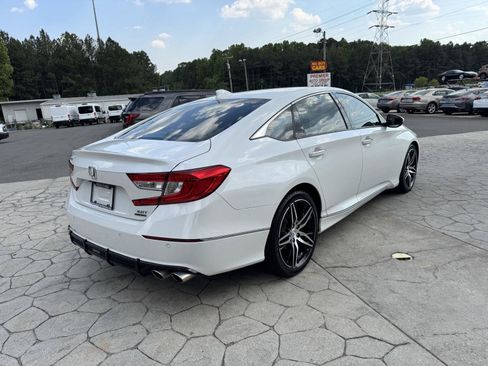 Used 2021 Honda Accord Touring image 13