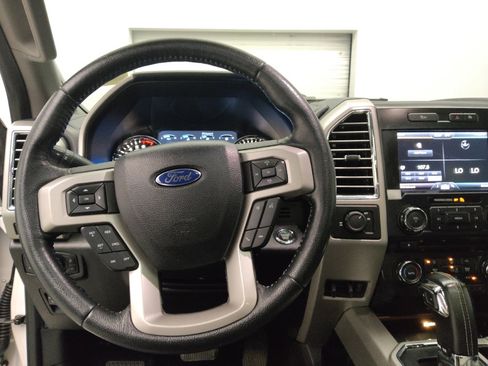 Used 2015 Ford F150 Lariat w/ Equipment Group 501A Mid RWD image 22