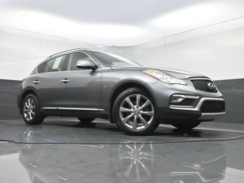 Used 2017 INFINITI QX50 2WD w/ Premium Plus Package image 21