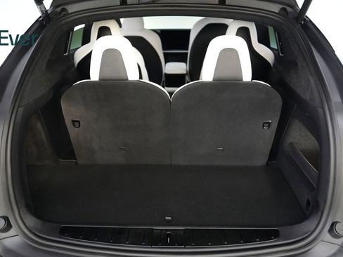 Used 2023 Tesla Model X AWD/4WD image 8