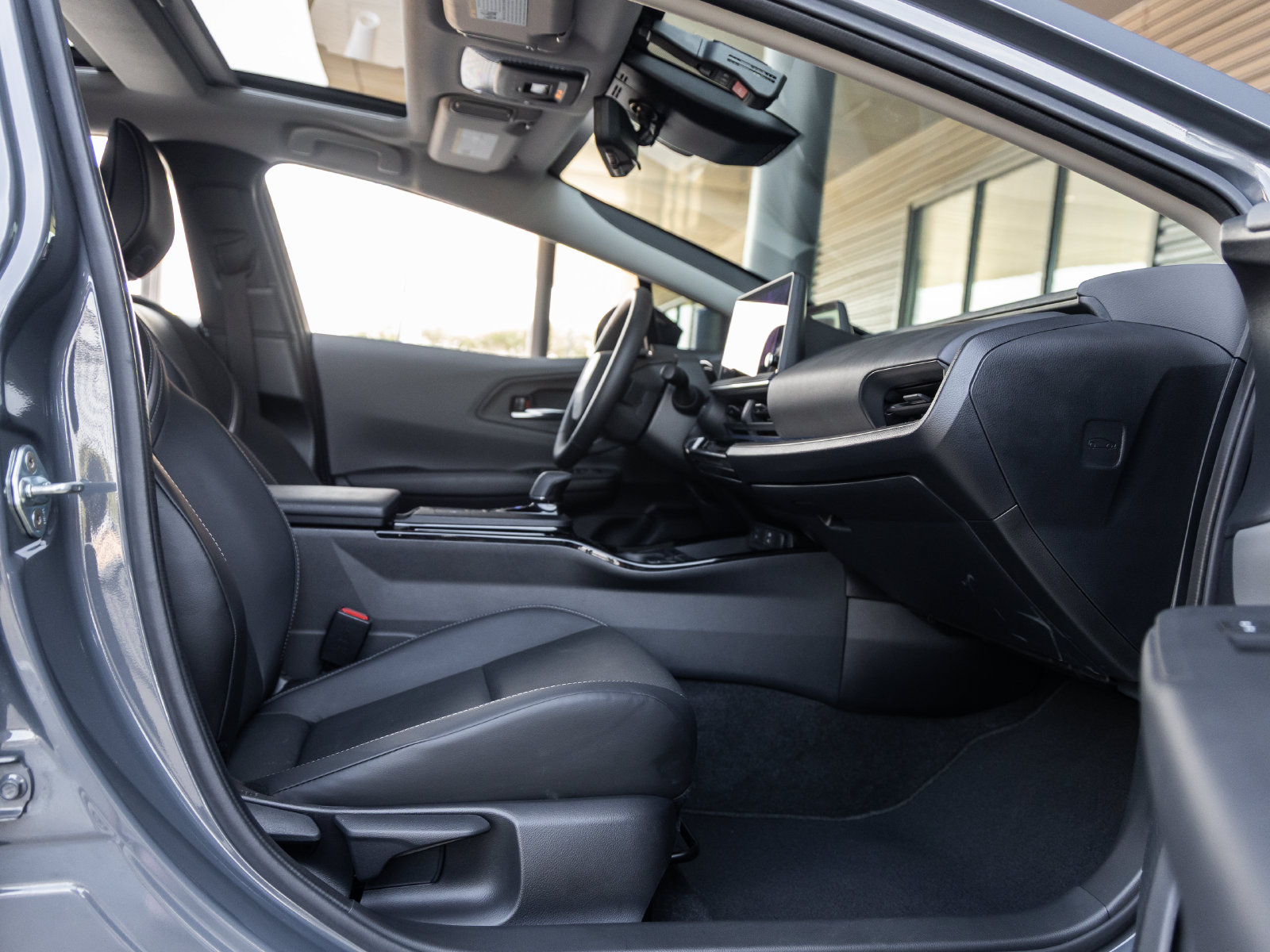 Used 2024 Toyota Prius Limited w/ Limited Premium Package FWD image 42
