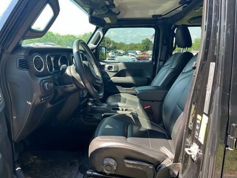 Certified 2022 Jeep Wrangler Unlimited Sahara w/ Cold Weather Group AWD/4WD image 13