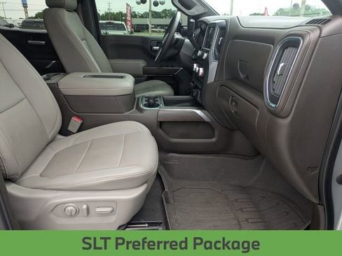 Used 2021 GMC Sierra 1500 SLT w/ SLT Premium Plus Package AWD/4WD image 26