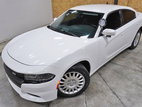 Used 2019 Dodge Charger Police w/ Street Appearance Group image 2