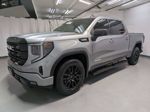 Used 2023 GMC Sierra 1500 Elevation AWD/4WD image 5