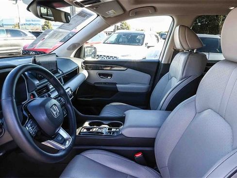 Used 2023 Honda Pilot Elite image 20