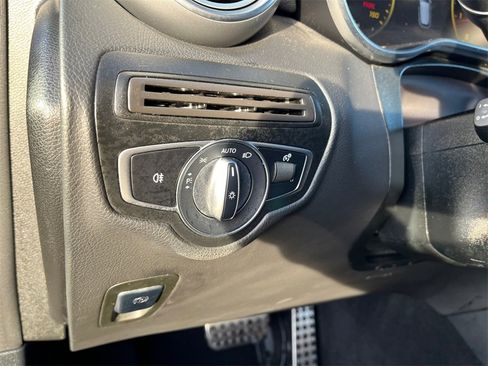 Certified 2022 Mercedes-Benz GLC 300 4MATIC w/ AMG Line image 22