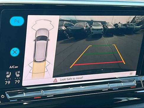 New 2026 Volkswagen Atlas SE image 16