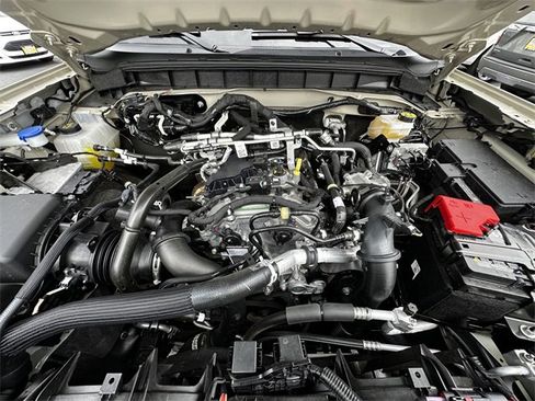 Certified 2025 Ford Bronco Outer Banks image 31