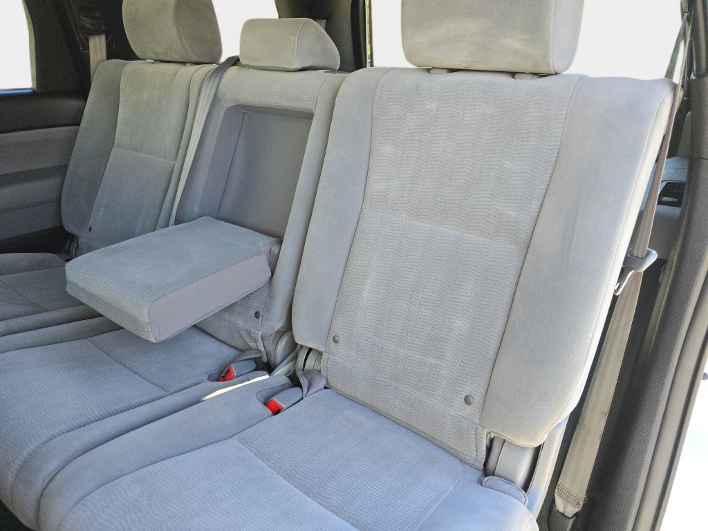 Used 2014 Toyota Sequoia SR5 AWD/4WD image 18