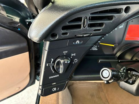 Used 1995 Chevrolet Corvette Coupe RWD image 19