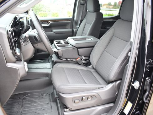 New 2026 GMC Sierra 1500 Elevation w/ LPO, Elevation Black Package image 20