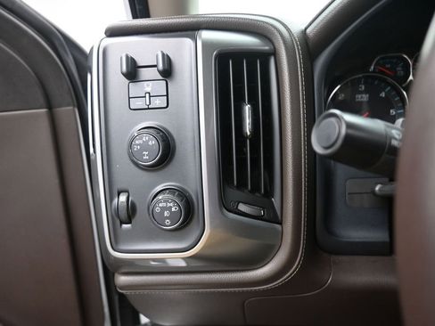 Used 2015 Chevrolet Silverado 1500 LTZ image 33