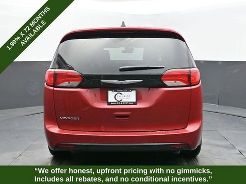 New 2026 Chrysler Voyager LX image 5