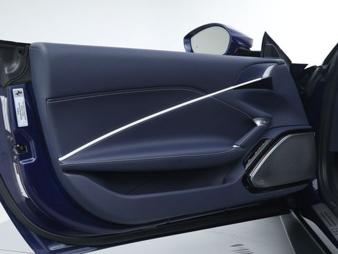 Certified 2026 Ferrari Roma Spider RWD image 25