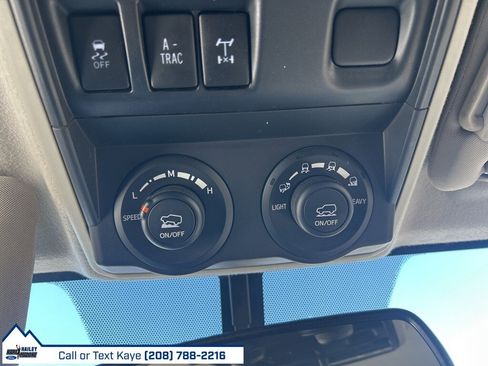 Used 2017 Toyota 4Runner TRD Off-Road Premium image 36