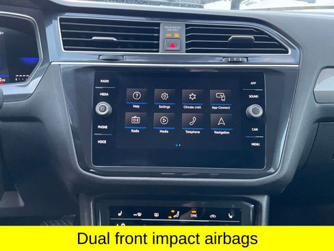 Used 2024 Volkswagen Tiguan SE FWD image 30