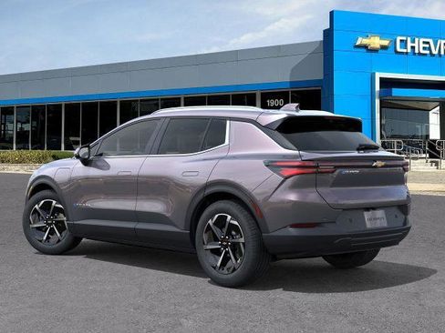 New 2026 Chevrolet Equinox EV LT image 3