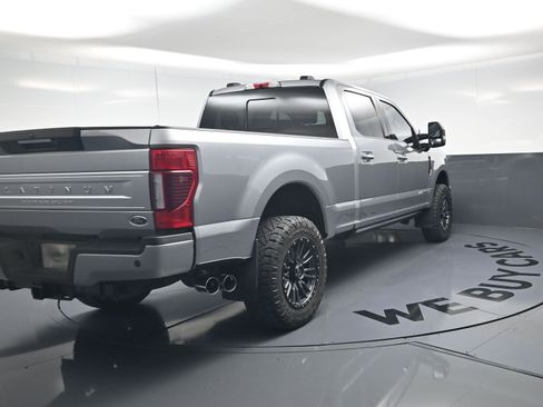 Used 2022 Ford F250 Platinum w/ FX4 Off-Road Package AWD/4WD image 9