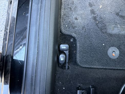 Used 2023 Kia Forte GT-Line image 9