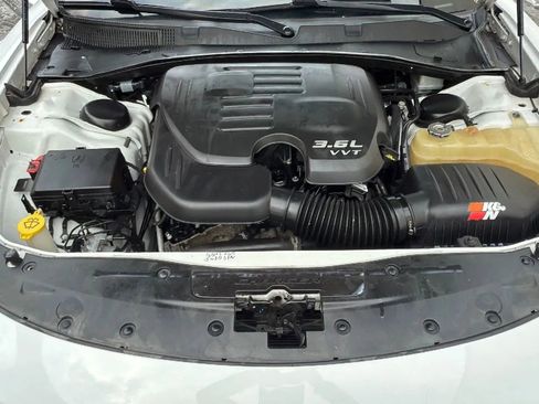 Used 2017 Dodge Charger SE w/ Power Sunroof Group image 23