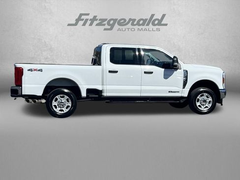 Used 2025 Ford F250 XLT image 3