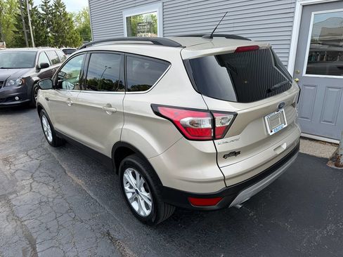 Used 2018 Ford Escape SE AWD/4WD image 3