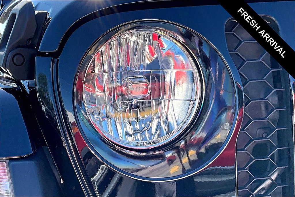 Used 2022 Jeep Gladiator Sport AWD/4WD image 30