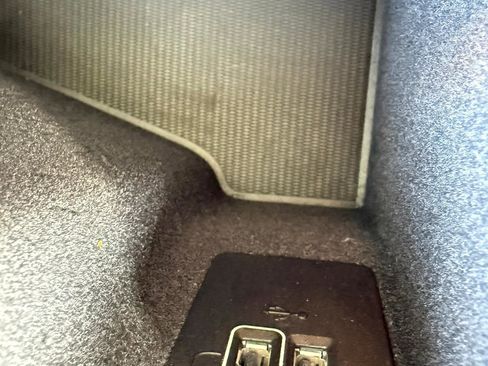 Used 2018 Volvo XC60 T6 Inscription w/ Luxury Seat Package image 36