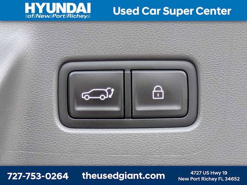 Used 2025 Hyundai Santa Fe SEL image 13