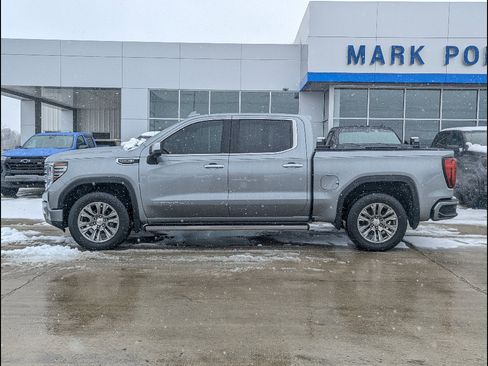 Used 2024 GMC Sierra 1500 Denali w/ Technology Package AWD/4WD image 9