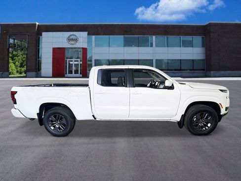 New 2026 Nissan Frontier SV w/ Tow Package AWD/4WD image 6