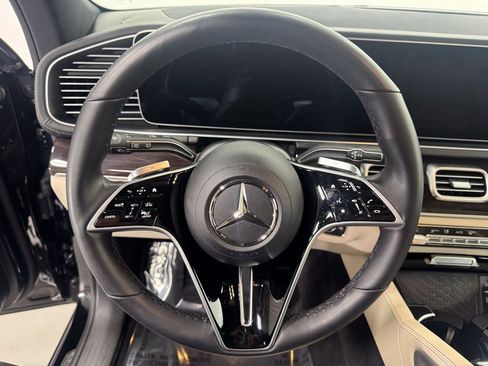 Certified 2025 Mercedes-Benz GLS 450 4MATIC image 12