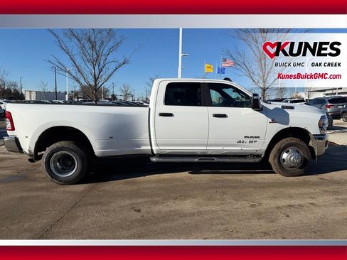 Used 2024 RAM 3500 Big Horn image 8