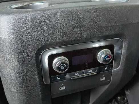 Used 2024 GMC Yukon AT4 w/ AT4 Premium Package AWD/4WD image 24