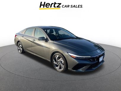 Used 2025 Hyundai Elantra Limited